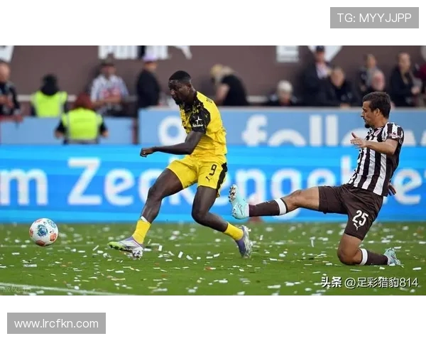 圣保利主场迎战卡斯鲁厄期待精彩对决与激烈竞争的足球盛宴 圣保利主场迎战卡斯鲁厄期待精彩对决与激烈竞争的足球盛宴