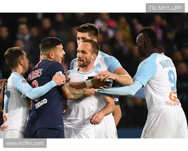 巴黎对阵马赛的精彩对决钟毅的战术分析与球员表现解读