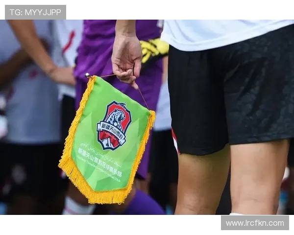 新疆雪豹迎战武汉卓尔力争在主场展现强劲实力与团队默契