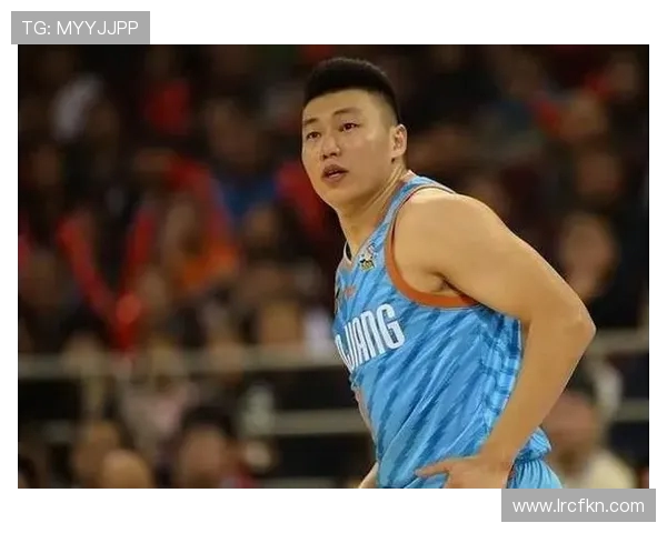 李根：从篮球新星到职业生涯的辉煌历程与未来展望