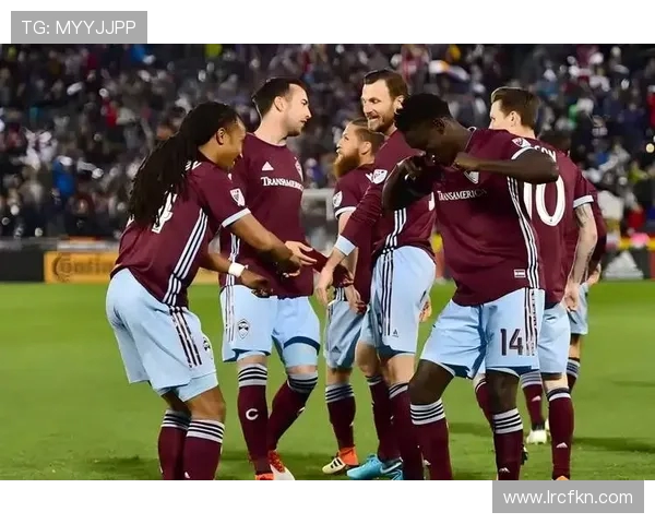 温哥华与洛杉矶足球历史交锋比分回顾与分析