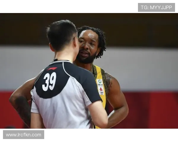 肯帝亚与广东丹阳激战正酣谁将赢得这场篮球巅峰对决