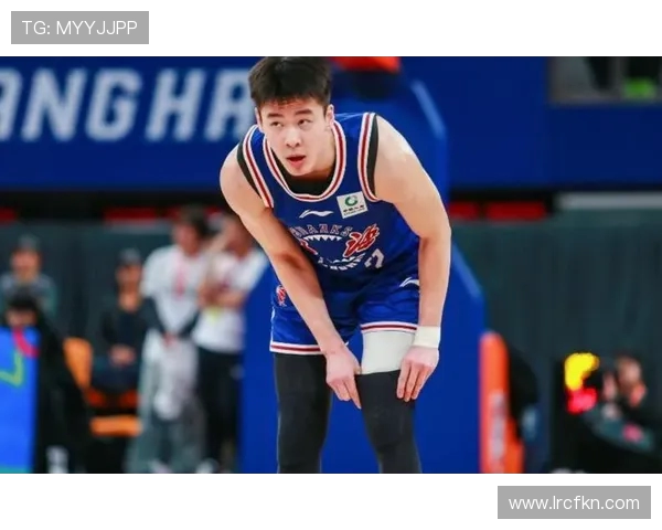 郭昊文：从青涩篮球少年到职业赛场新星的成长之路