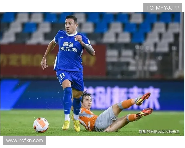 武汉篮球队在选拔赛中以85分稳居积分榜首位，展现强劲实力