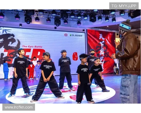 深圳街舞队在全国街舞大赛中的耐力表现分析与点评 深圳街舞队在全国街舞大赛中的耐力表现分析与点评